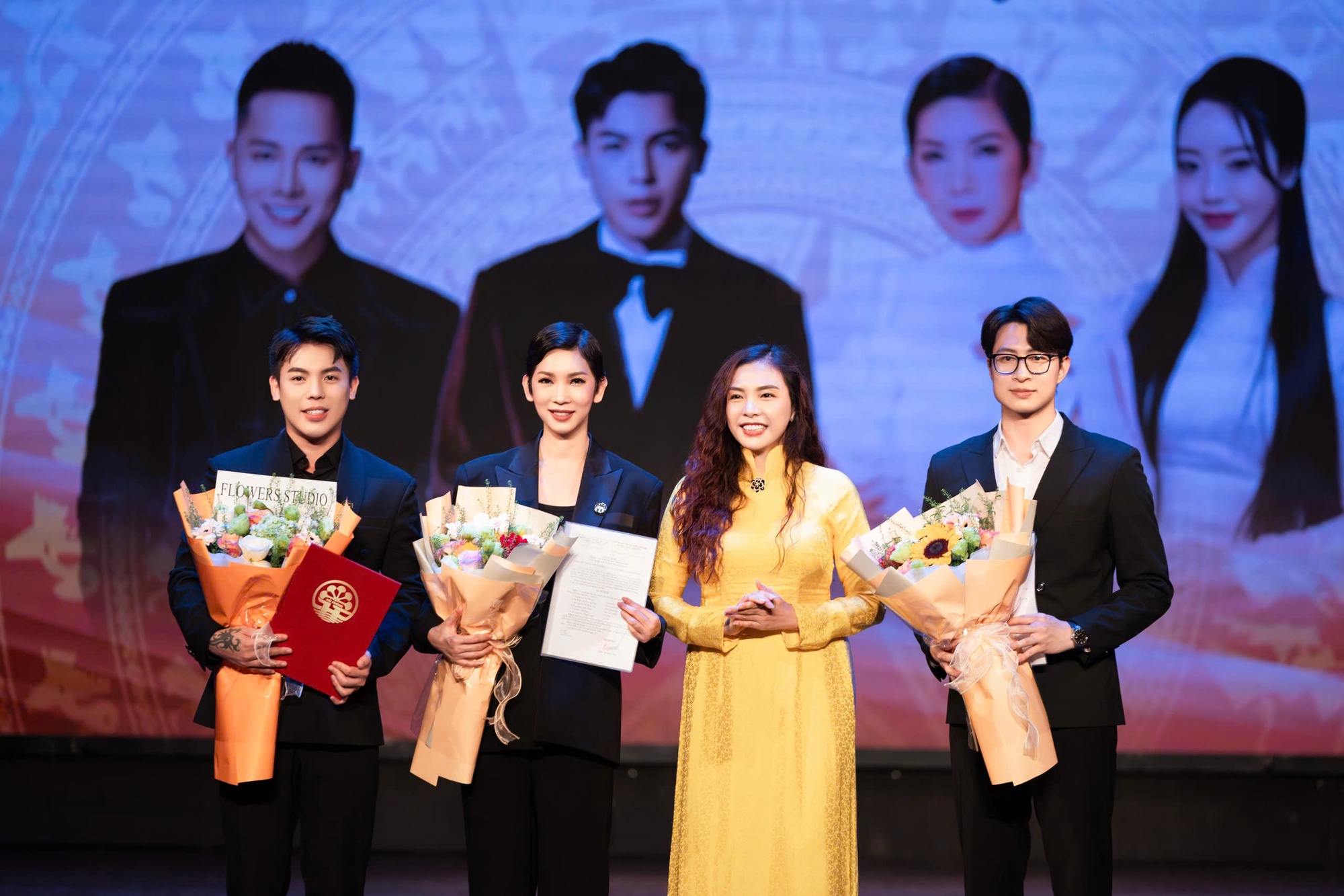 Đạo diễn Phạm Duy Khánh: "Đây là một vinh dự lớn đối với tôi trong suốt quá trình làm nghệ thuật" - Ảnh 3. Đạo diễn Phạm Duy Khánh: "Đây là một vinh dự lớn đối với tôi trong suốt quá trình làm nghệ thuật" - Ảnh 3.