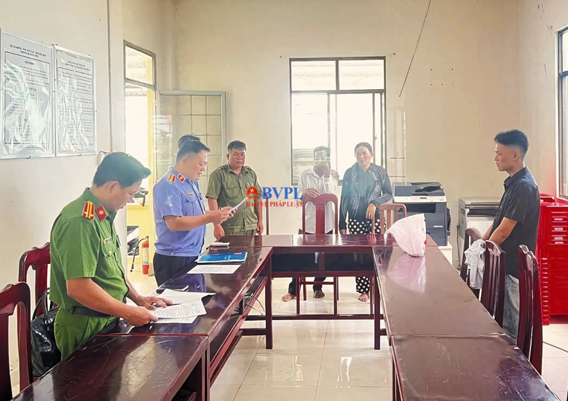 5 Cựu cán bộ Trại tạm giam bị bắt vì dùng nhục hình dẫn đến tử vong - Ảnh 1. 5 Cựu cán bộ Trại tạm giam bị bắt vì dùng nhục hình dẫn đến tử vong - Ảnh 1.