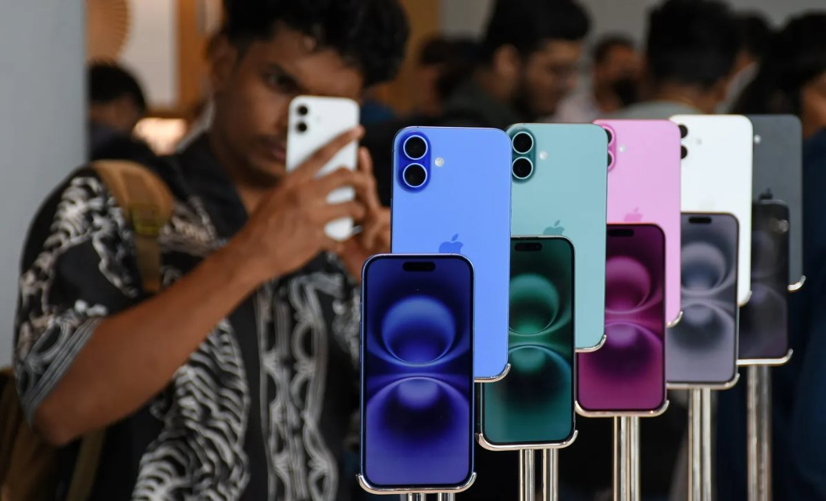 Ấn Độ Vượt Trung Quốc Về Xuất Khẩu Smartphone Sang Mỹ Lần Đầu Tiên Trong Lịch Sử - Ảnh 1. Ấn Độ Vượt Trung Quốc Về Xuất Khẩu Smartphone Sang Mỹ Lần Đầu Tiên Trong Lịch Sử - Ảnh 1.