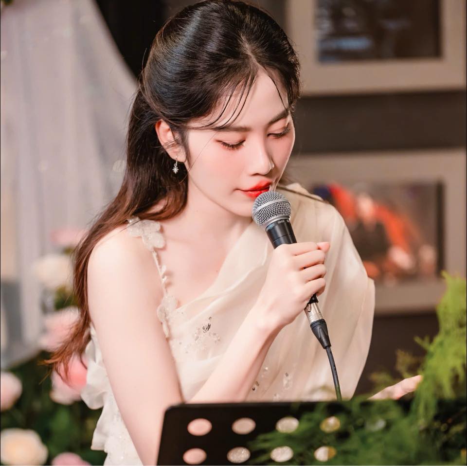 Nam Em mắc hội chứng lạ- Ảnh 3. Nam Em mắc hội chứng lạ- Ảnh 3.