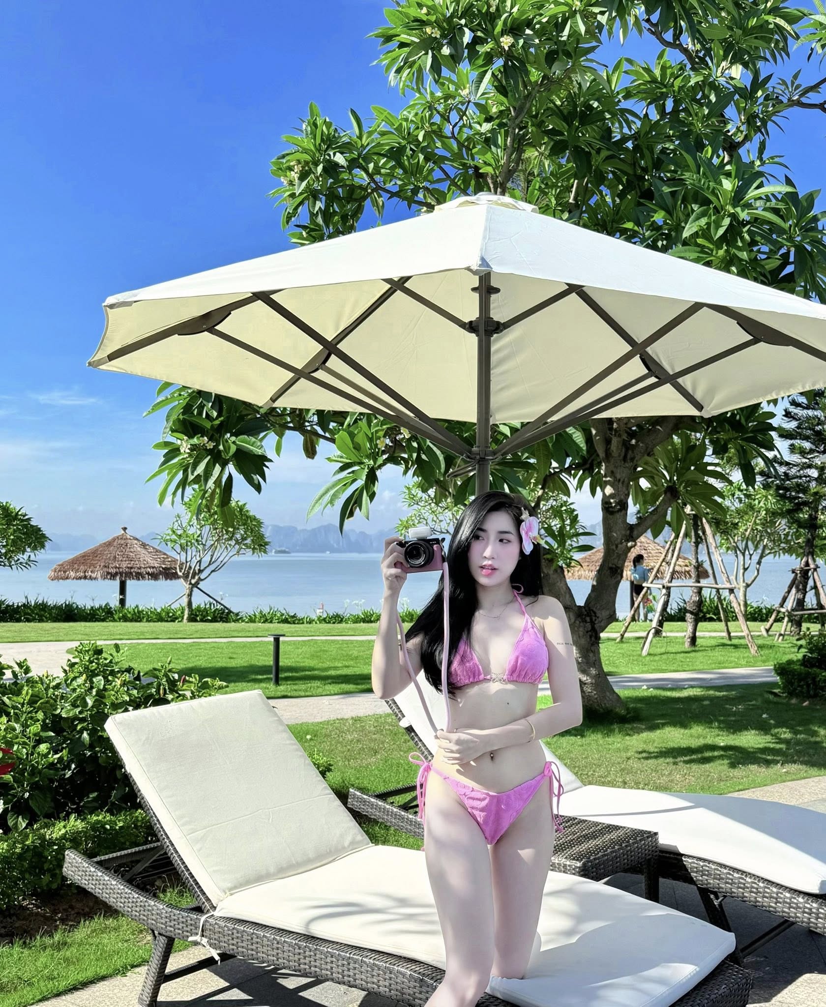 Em gái hot nhất làng bóng đá diện bikini nóng bỏng, khoe visual cực phẩm khiến dân mạng "bỏng mắt" - Ảnh 1. Em gái hot nhất làng bóng đá diện bikini nóng bỏng, khoe visual cực phẩm khiến dân mạng "bỏng mắt" - Ảnh 1.