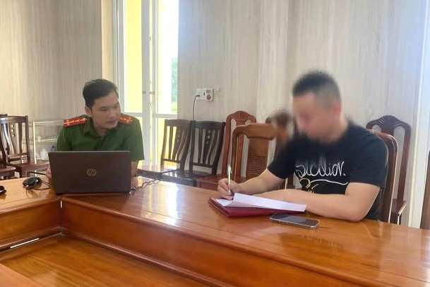 Công an Cửa Lò triệu tập người đăng tin thông tin bịa đặt gây hoang mang dư luận - Ảnh 1.