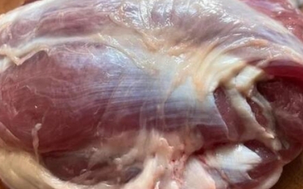 Nước luộc thịt có váng bọt do thực phẩm nhiễm hóa chất? - Ảnh 2.