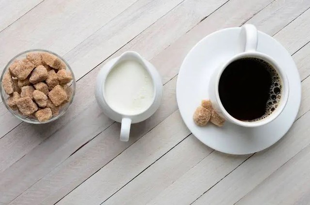 Bệnh tim mạch 'rất sợ' 1 loại đồ uống: Uống mỗi ngày là tốt nhất, nhưng đừng cho thêm 2 thứ này - Ảnh 2.