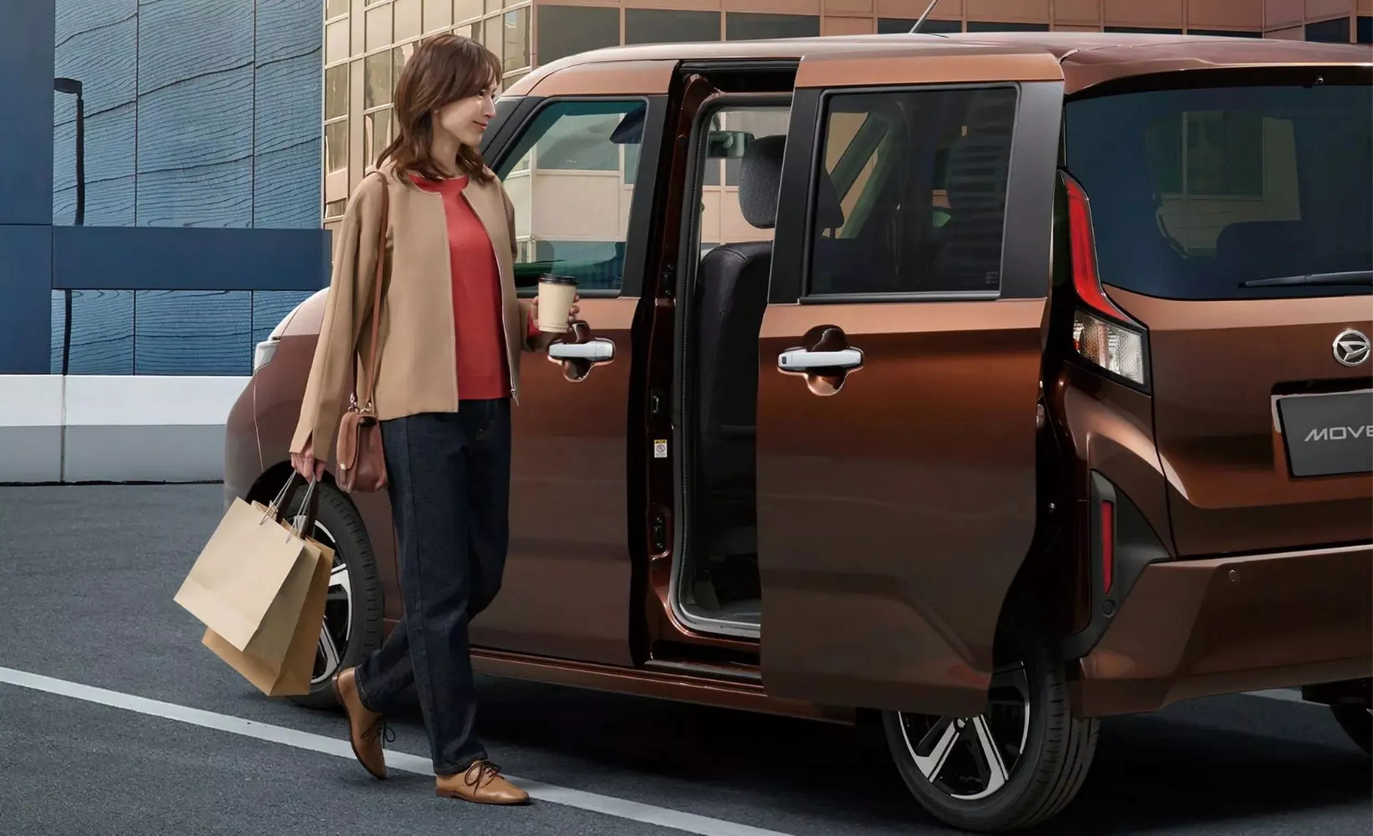 Thương hiệu con của Toyota nâng cấp MPV mini ngắn hơn Morning, i10: Cửa trượt như Carnival, ăn xăng từ hơn 3,9 lít/100km, có 4WD như SUV - Ảnh 3.