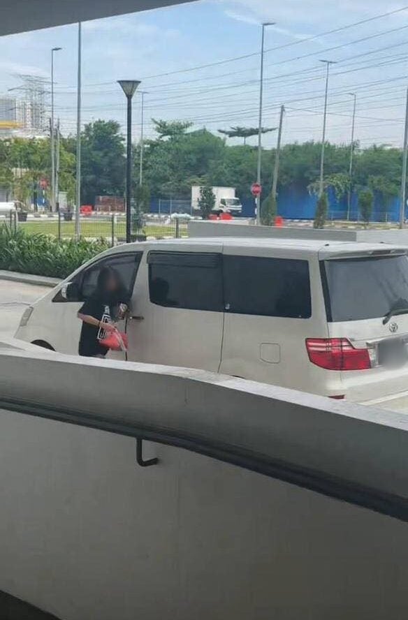 Con gái 14 tuổi bỏ nhà đi theo bạn trai, ngày đón con về bố mẹ hốt hoảng nhìn thấy dấu vết lạ trên người - Ảnh 3.