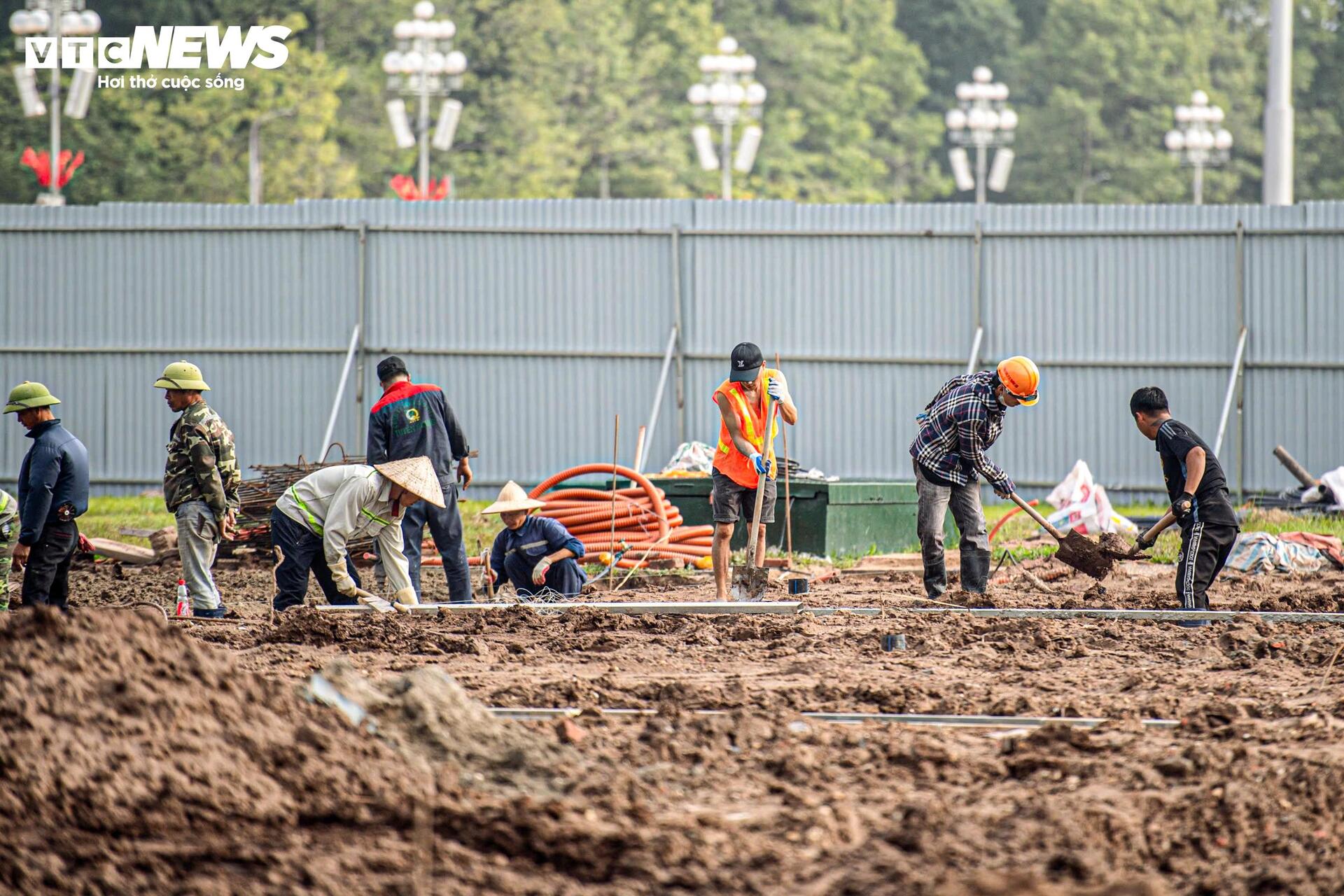 Phá dỡ tòa nhà Pháp cổ phục vụ mở rộng đường Hùng Vương 2 / 9 tại Hà Nội - Ảnh 14.