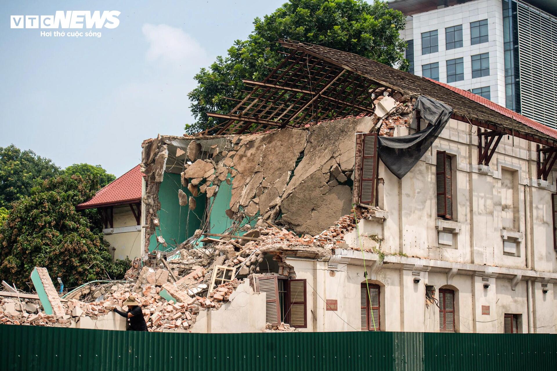 Phá dỡ tòa nhà Pháp cổ phục vụ mở rộng đường Hùng Vương 2 / 9 tại Hà Nội - Ảnh 5.