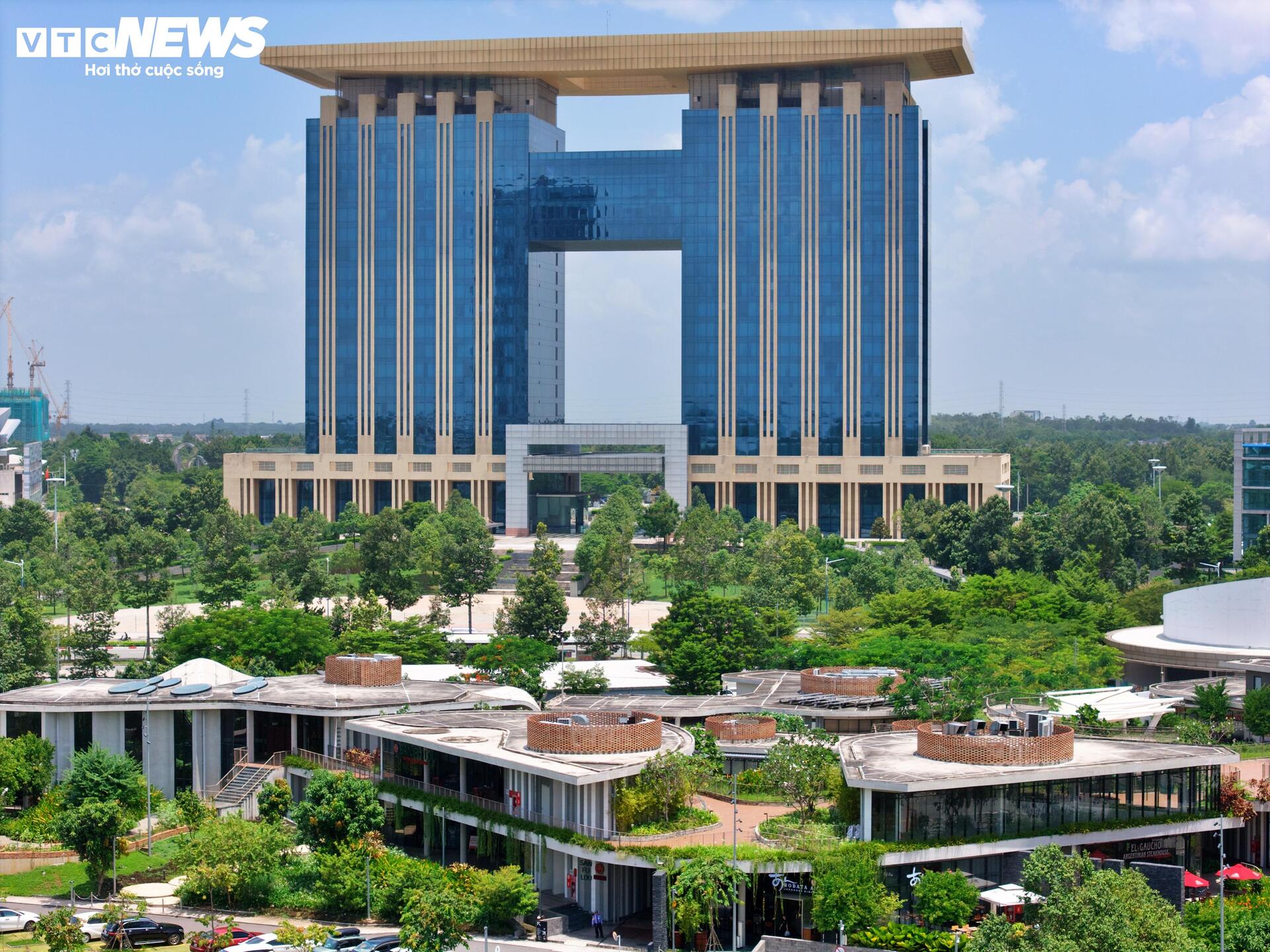 Khu công nghiệp Bình Dương: Trung tâm phát triển công nghiệp hiện đại hàng đầu Việt Nam - Ảnh 7.
