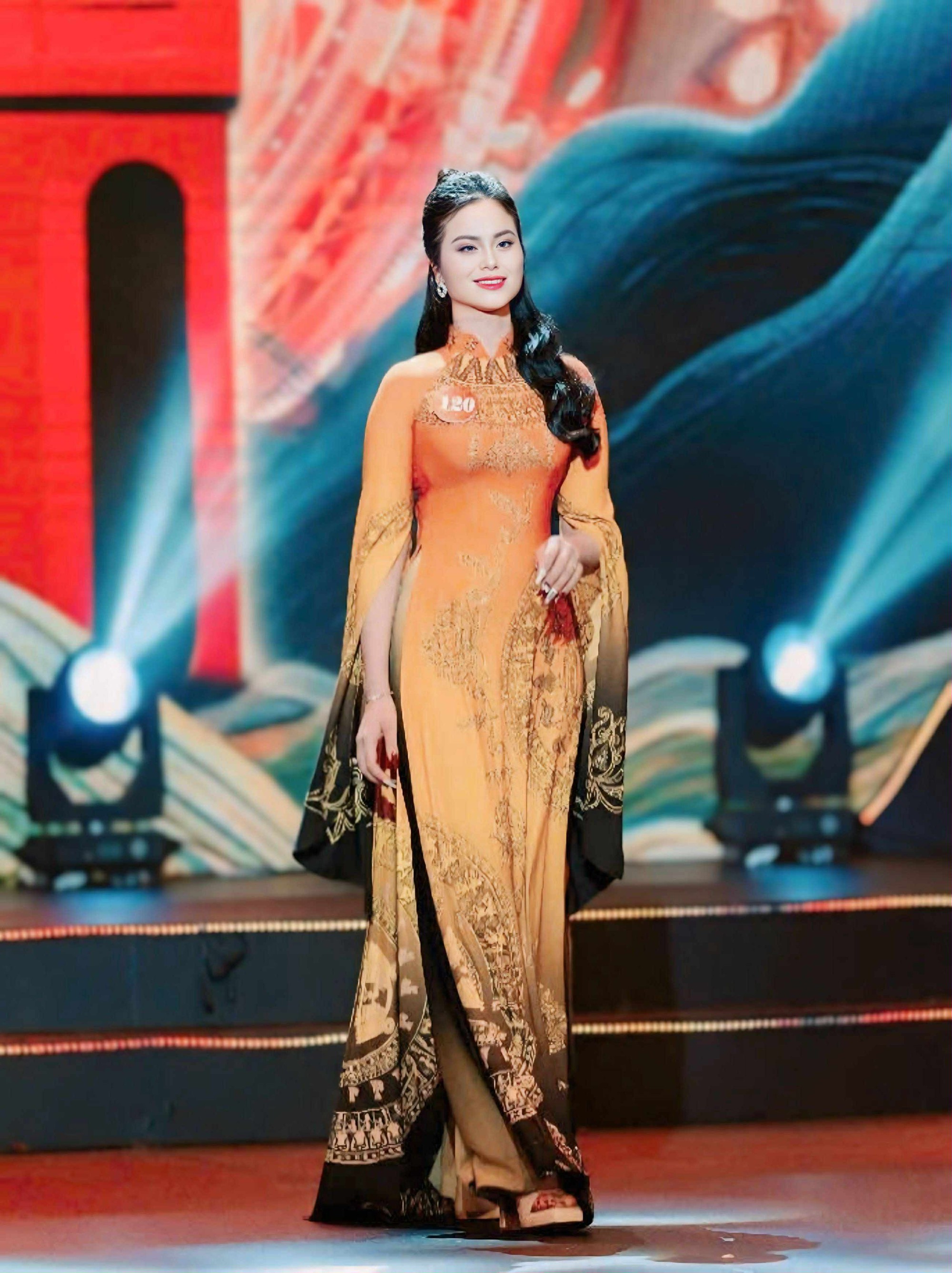 Giáo viên mầm non Trương Thị Hải và hành trình chạm tới ngôi vị á hậu tại Mrs Grand Vietnam 2025- Ảnh 4. Giáo viên mầm non Trương Thị Hải và hành trình chạm tới ngôi vị á hậu tại Mrs Grand Vietnam 2025- Ảnh 4.