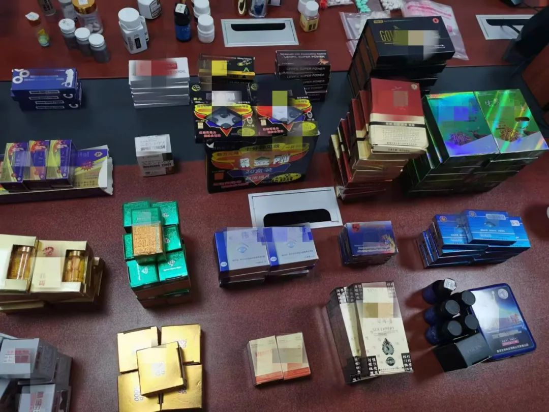 Công an triệt phá đường dây sản xuất thuốc giả quy mô lớn tại Trung Quốc - Ảnh 2.