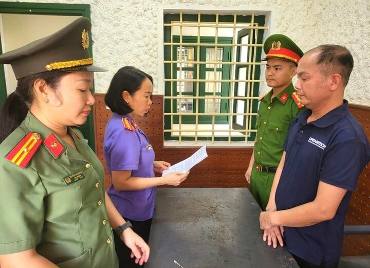 Trưởng Văn phòng Tạp chí ở Hà Tĩnh bị bắt vì Lừa đảo tài sản - Ảnh 1.