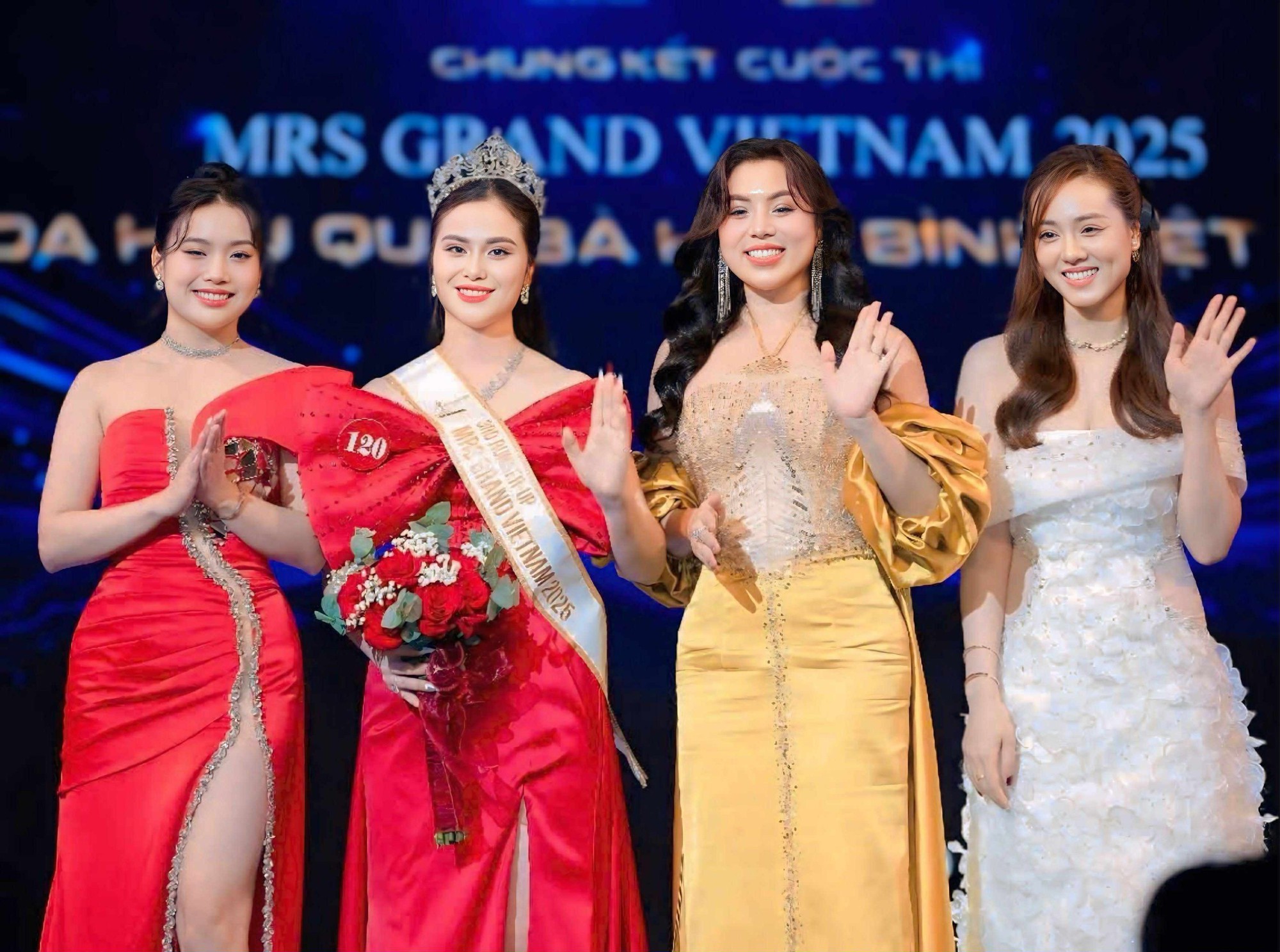 Giáo viên mầm non Trương Thị Hải và hành trình chạm tới ngôi vị á hậu tại Mrs Grand Vietnam 2025- Ảnh 2. Giáo viên mầm non Trương Thị Hải và hành trình chạm tới ngôi vị á hậu tại Mrs Grand Vietnam 2025- Ảnh 2.