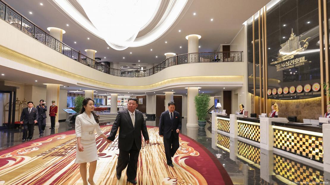 Cận cảnh bên trong siêu resort mới “đẳng cấp thế giới” của Triều Tiên: Quy mô và hoành tráng đến đâu?- Ảnh 10. Cận cảnh bên trong siêu resort mới “đẳng cấp thế giới” của Triều Tiên: Quy mô và hoành tráng đến đâu?- Ảnh 10.