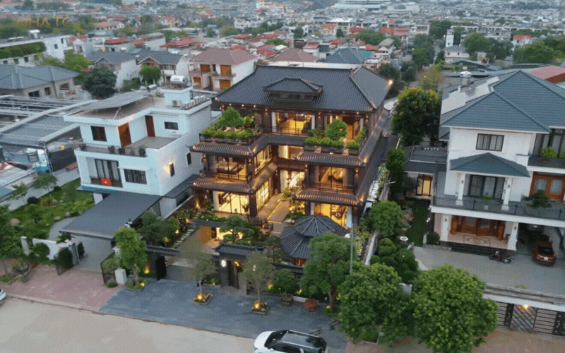 Cận cảnh biệt phủ 1200m2 đậm chất Á Đông của gia chủ chất chơi yêu trà đạo - Ảnh 1. Cận cảnh biệt phủ 1200m2 đậm chất Á Đông của gia chủ chất chơi yêu trà đạo - Ảnh 1.