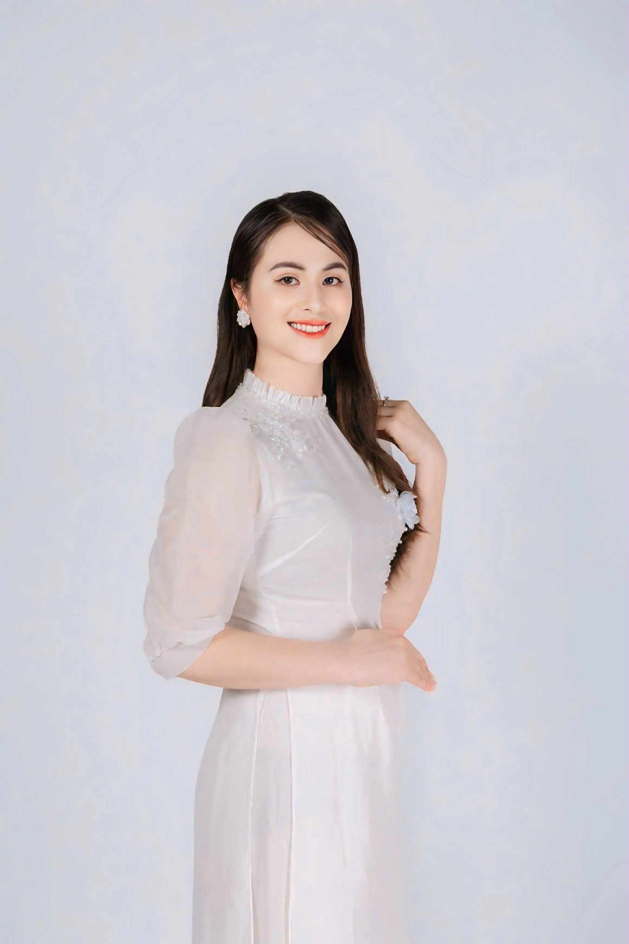 Giáo viên mầm non Trương Thị Hải và hành trình chạm tới ngôi vị á hậu tại Mrs Grand Vietnam 2025- Ảnh 6. Giáo viên mầm non Trương Thị Hải và hành trình chạm tới ngôi vị á hậu tại Mrs Grand Vietnam 2025- Ảnh 6.