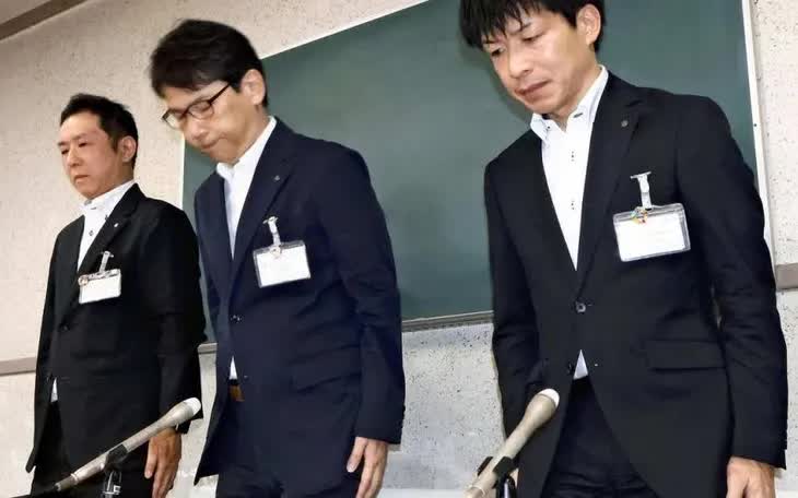 Nhật Bản điều tra 12.000 gi&aacute;o vi&ecirc;n về vụ b&ecirc; bối quay l&eacute;n h&igrave;nh ảnh nhạy cảm của nữ sinh - Ảnh 1.