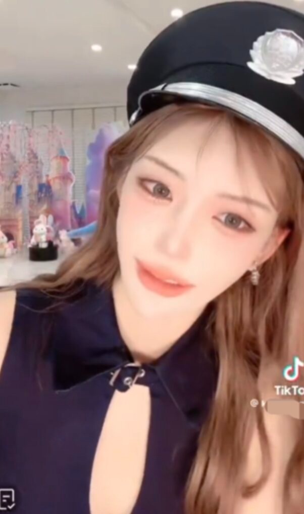 - Ảnh 1. - Ảnh 1.
