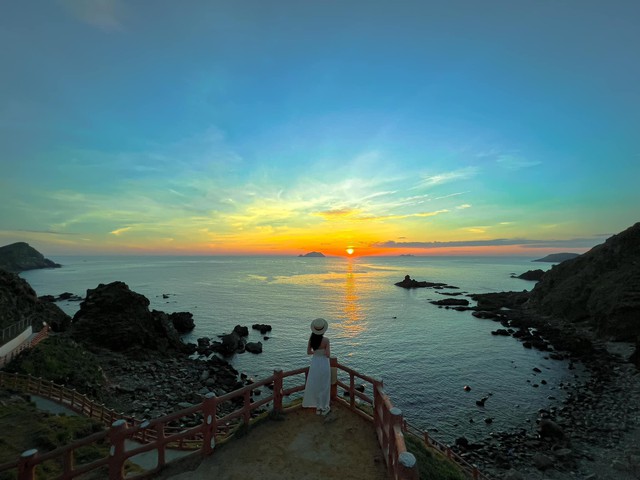 2 tỉnh vừa sáp nhập có voi lẫn cá voi khiến du khách muốn đăng ký tour ngay lập tức- Ảnh 1.