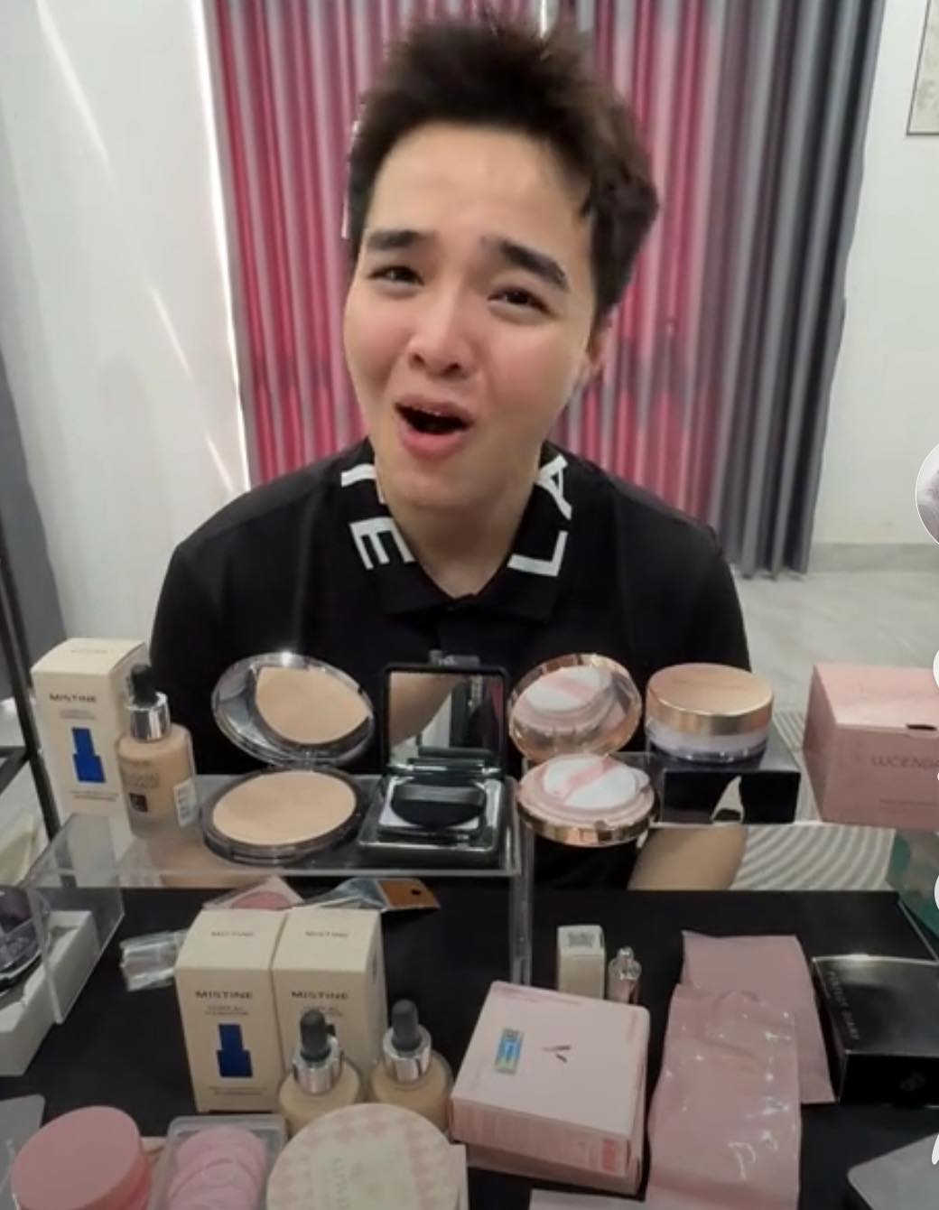 Nóng: TikToker Tun Phạm bị Cục Thuế TP. Hà Nội truy thu và xử phạt gần 500 triệu đồng do không đăng ký thuế - Ảnh 1.