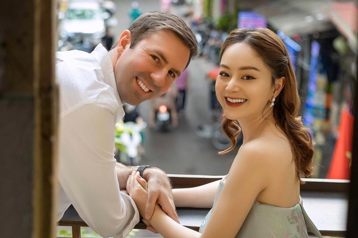 Lan Phương bị “tấn công” - Ảnh 1.