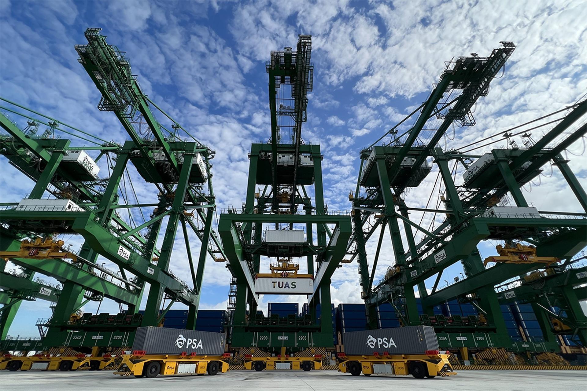 Chuyên chở 65 triệu container không cần con người can thiệp: Một quốc gia Đông Nam Á quyết cách mạng hóa ngành logistic bằng dự án cảng biển tự động mới - Ảnh 3.