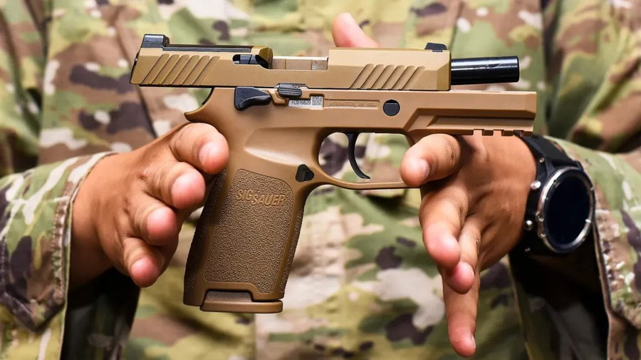 Lỗi cướp cò súng ngắn SIG Sauer M18 gây thiệt mạng trong Không quân Mỹ - Ảnh 2.