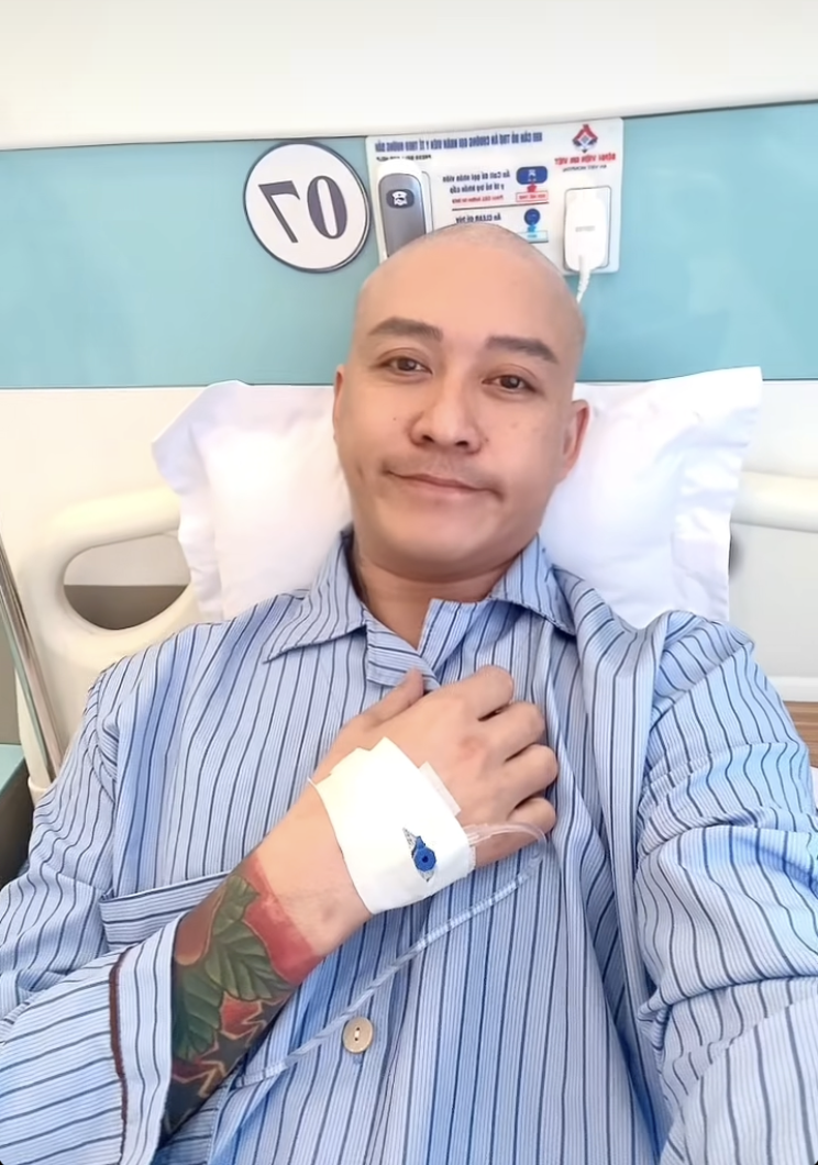 Ca sĩ Tuấn Hưng nhập viện - Ảnh 1.