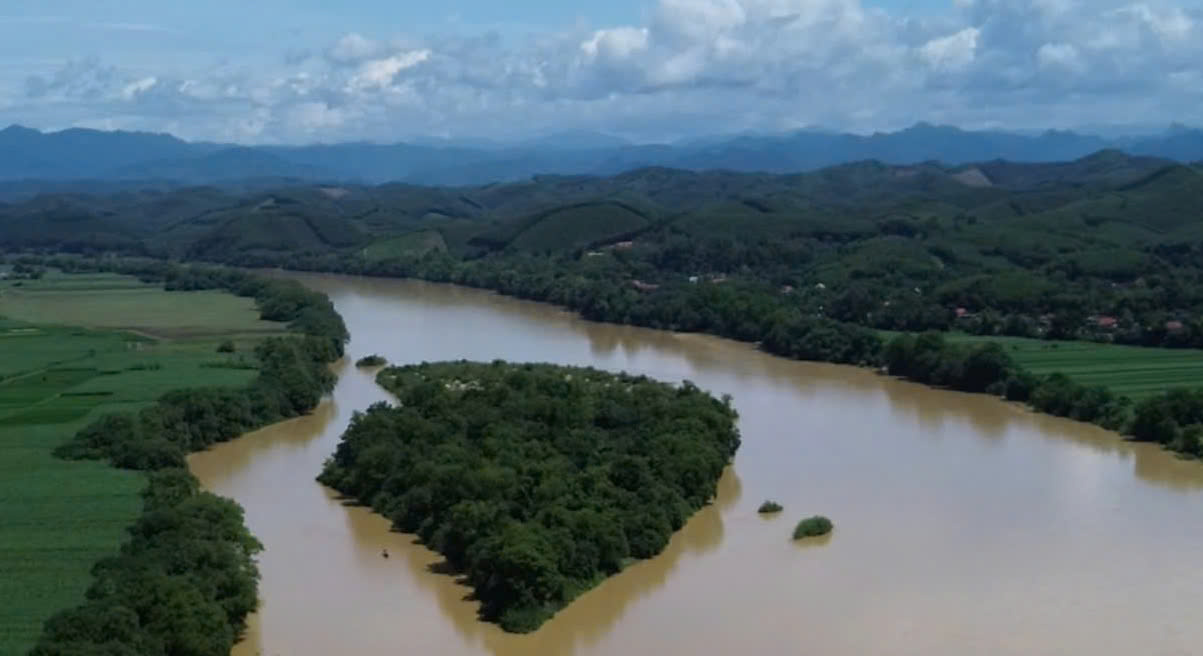 Bắt nhóm đánh bạc Bí mật giữa sông Lam: Thủ đoạn và hình phạt nghiêm khắc - Ảnh 2.