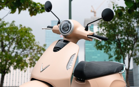 Loạt xe máy điện đi cả tuần vẫn còn pin: Có xe đi gần 300km/sạc, có xe sạc hết 1 giờ, có xe giá 26 triệu - Ảnh 3.