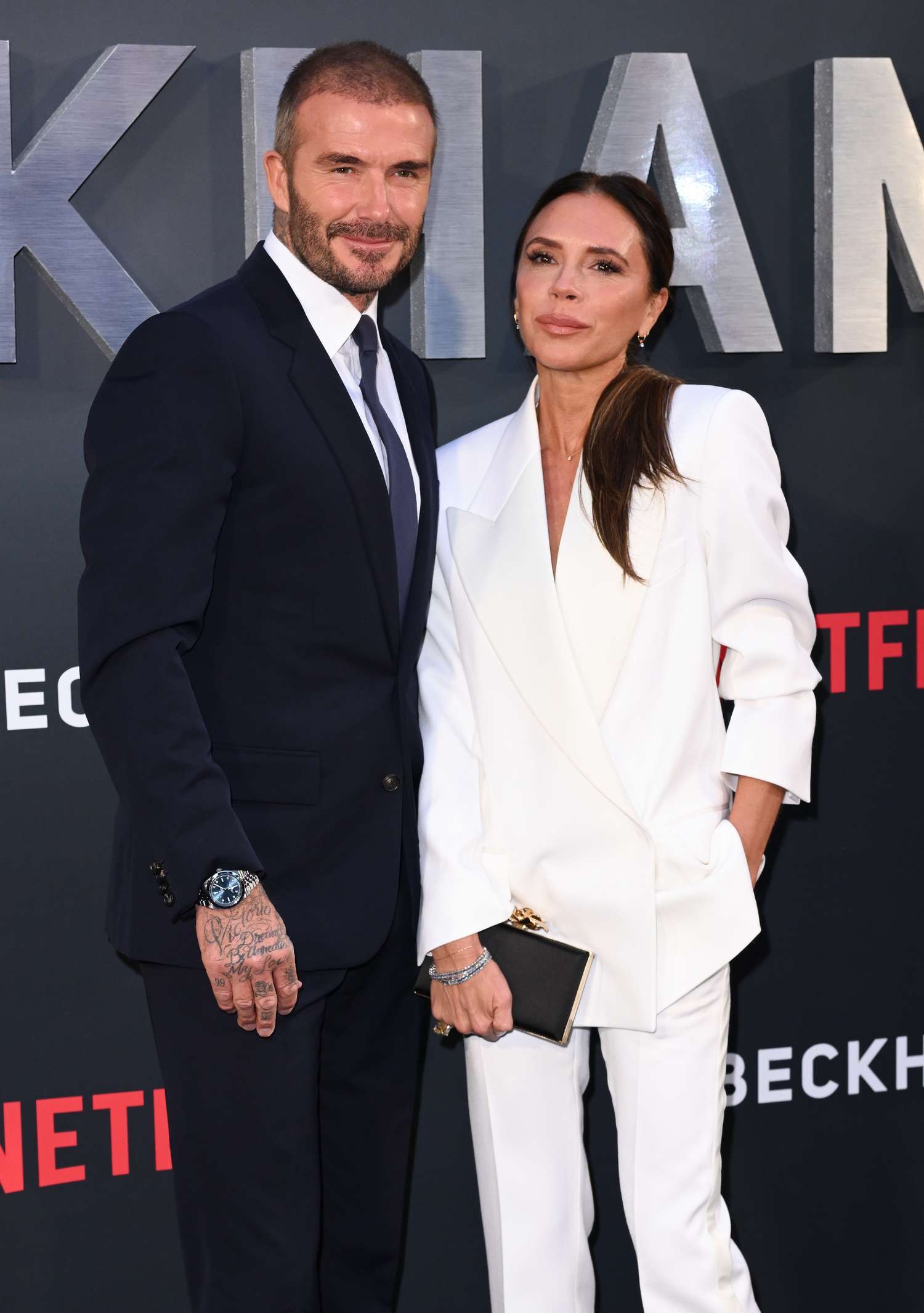 Vợ chồng Beckham đã căng: Công khai tỏ thái độ rõ rệt với dâu cả trên MXH - Ảnh 1. Vợ chồng Beckham đã căng: Công khai tỏ thái độ rõ rệt với dâu cả trên MXH - Ảnh 1.