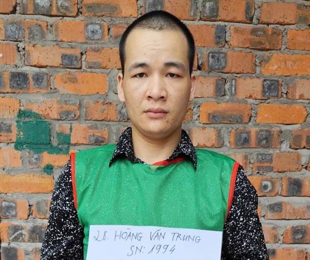 Gần 200 cảnh sát ra quân, bắt 74 người, thu 2 thùng tài liệu chứa nhiều "bí mật": Hé lộ danh tính kẻ cầm đầu - Ảnh 1.