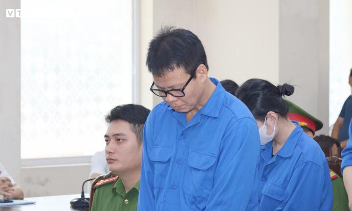 Cựu Tổng biên tập Tạp chí Môi trường Đô thị Việt Nam bị phạt 13 năm tù - Ảnh 2.