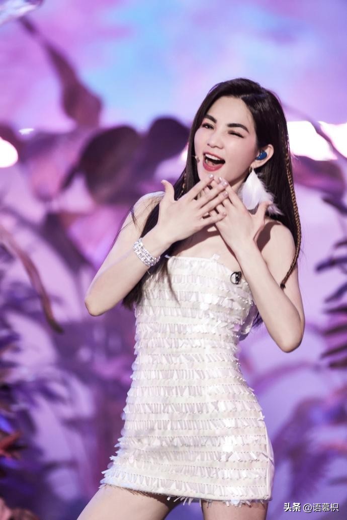 Dàn mỹ nhân đau đớn vì bị xâm hại lúc nhỏ: Nữ hoàng phim thần tượng sốc đến tận bây giờ- Ảnh 1. Dàn mỹ nhân đau đớn vì bị xâm hại lúc nhỏ: Nữ hoàng phim thần tượng sốc đến tận bây giờ- Ảnh 1.