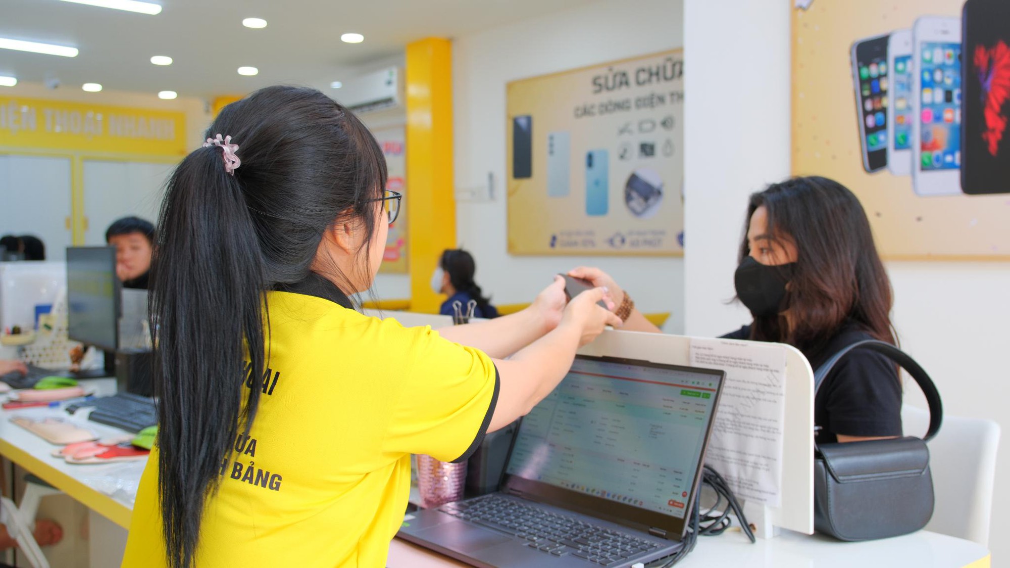 Điện Thoại Nhanh - Thay màn hình iPhone đúng chất lượng, giá tốt - Ảnh 2.