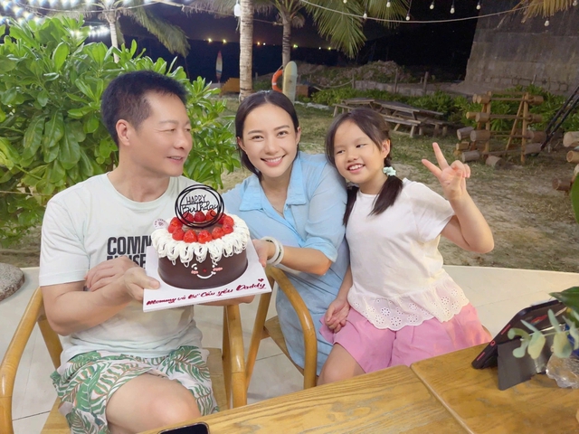 Nhan sắc mỹ nhân Việt được đại gia 56 tuổi yêu say đắm, sang tên toàn bộ tài sản hàng trăm tỷ- Ảnh 3.