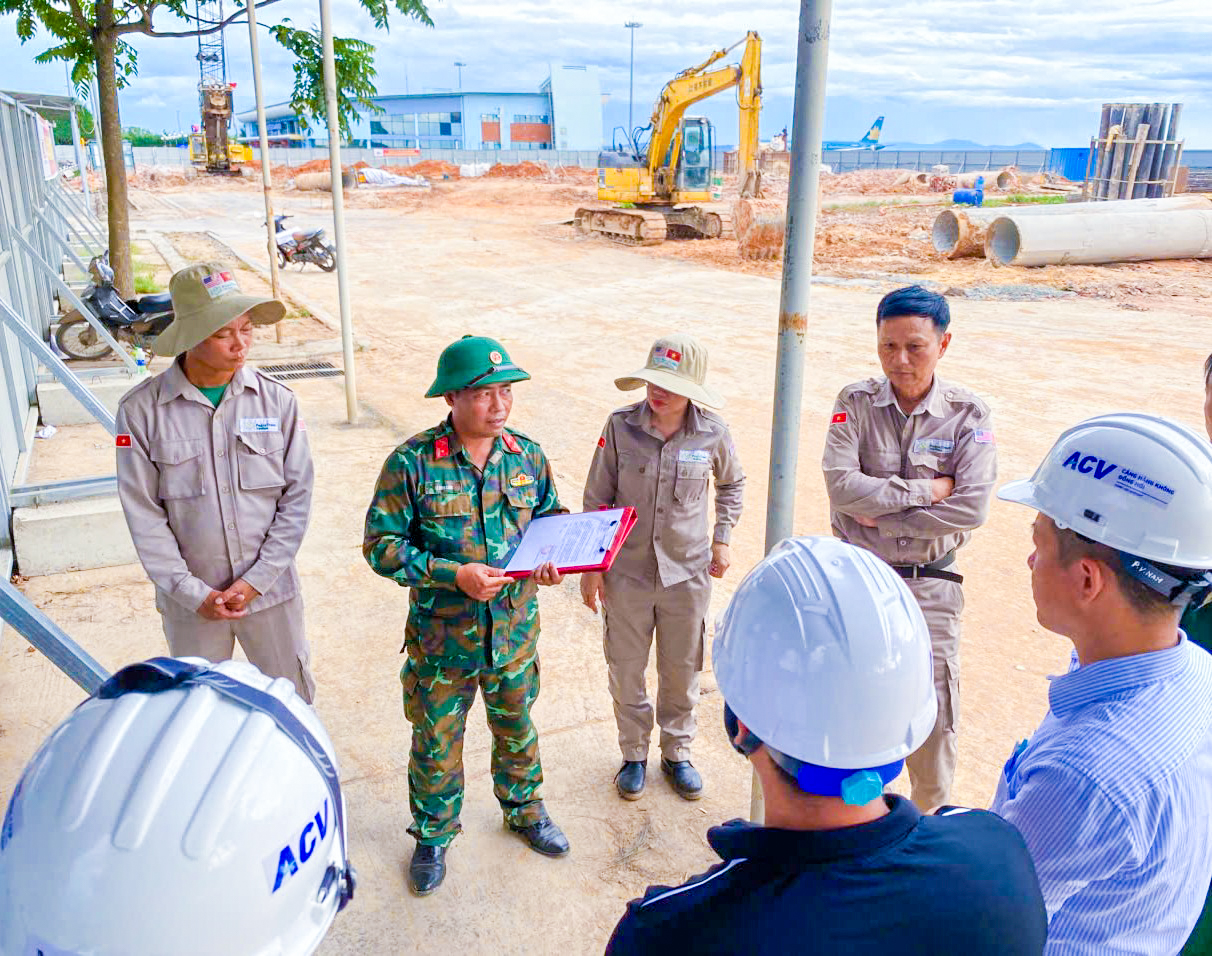 Phát hiện bom Mỹ nặng hơn 200 kg tại công trình nhà ga T2 sân bay Đồng Hới- Ảnh 3.