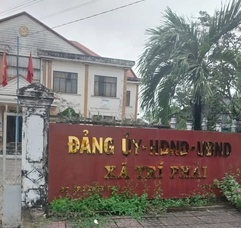 Cà Mau: Cán bộ bị khởi tố vẫn được bố trí làm việc sau khi sáp nhập - Ảnh 1.