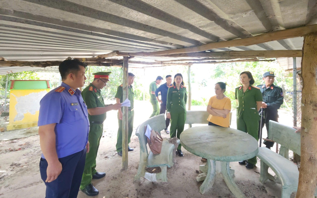 Bà chủ 3 công ty bất động sản Nguyễn Thị Cẩm Hồng đã lừa đảo số tiền lớn mức nào? - Ảnh 2.