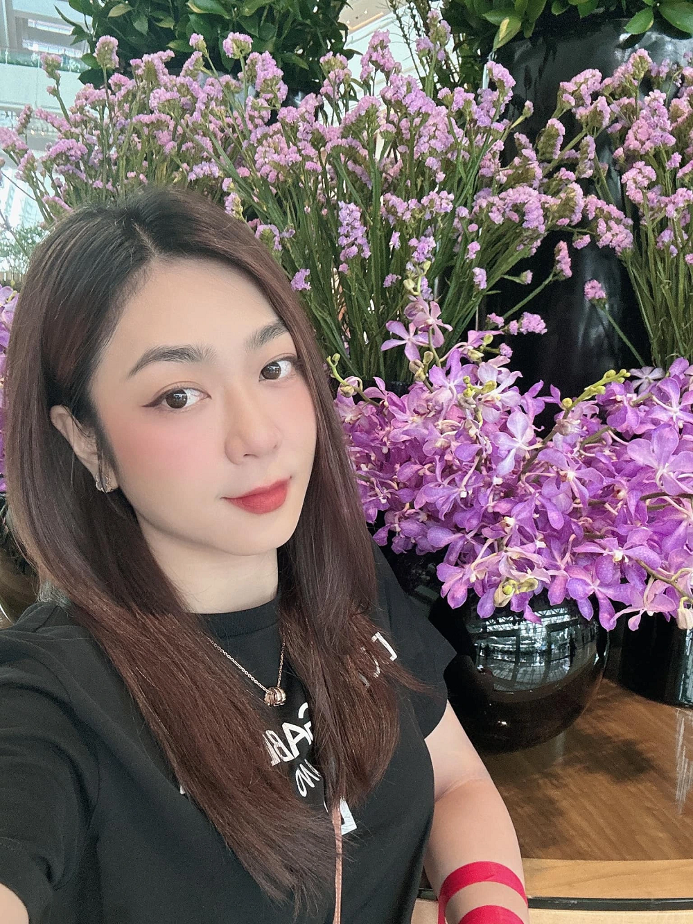 Cuộc sống của nữ ca sĩ làm đám cưới sau 2 tháng quen biết, chia tay ngay vì trầm cảm trong hôn nhân - Ảnh 3.