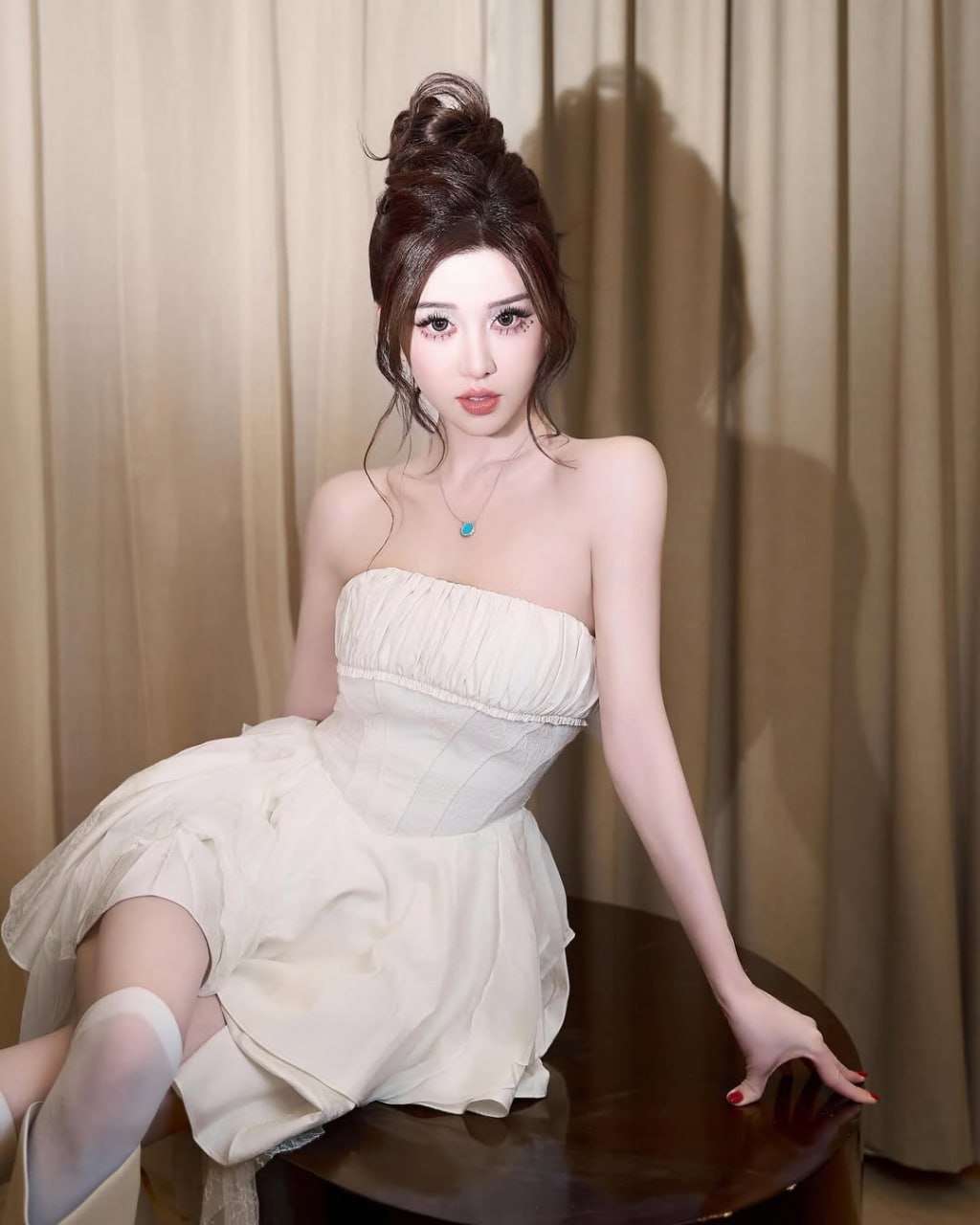 Thiếu gia trùm sòng bạc Macau bị tố lén có con riêng, gây chuyện tày trời sau lưng vợ siêu mẫu Victoria's Secret- Ảnh 2.