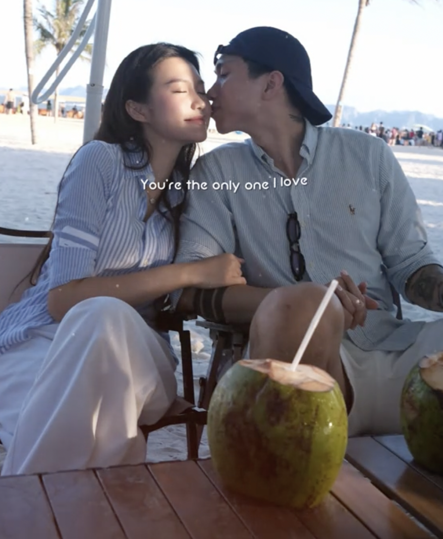 Đo&agrave;n Văn Hậu tung loạt ảnh th&acirc;n mật b&ecirc;n vợ, sắc v&oacute;c Top 10 Hoa hậu Do&atilde;n Hải My chiếm trọn spotlight- Ảnh 10.