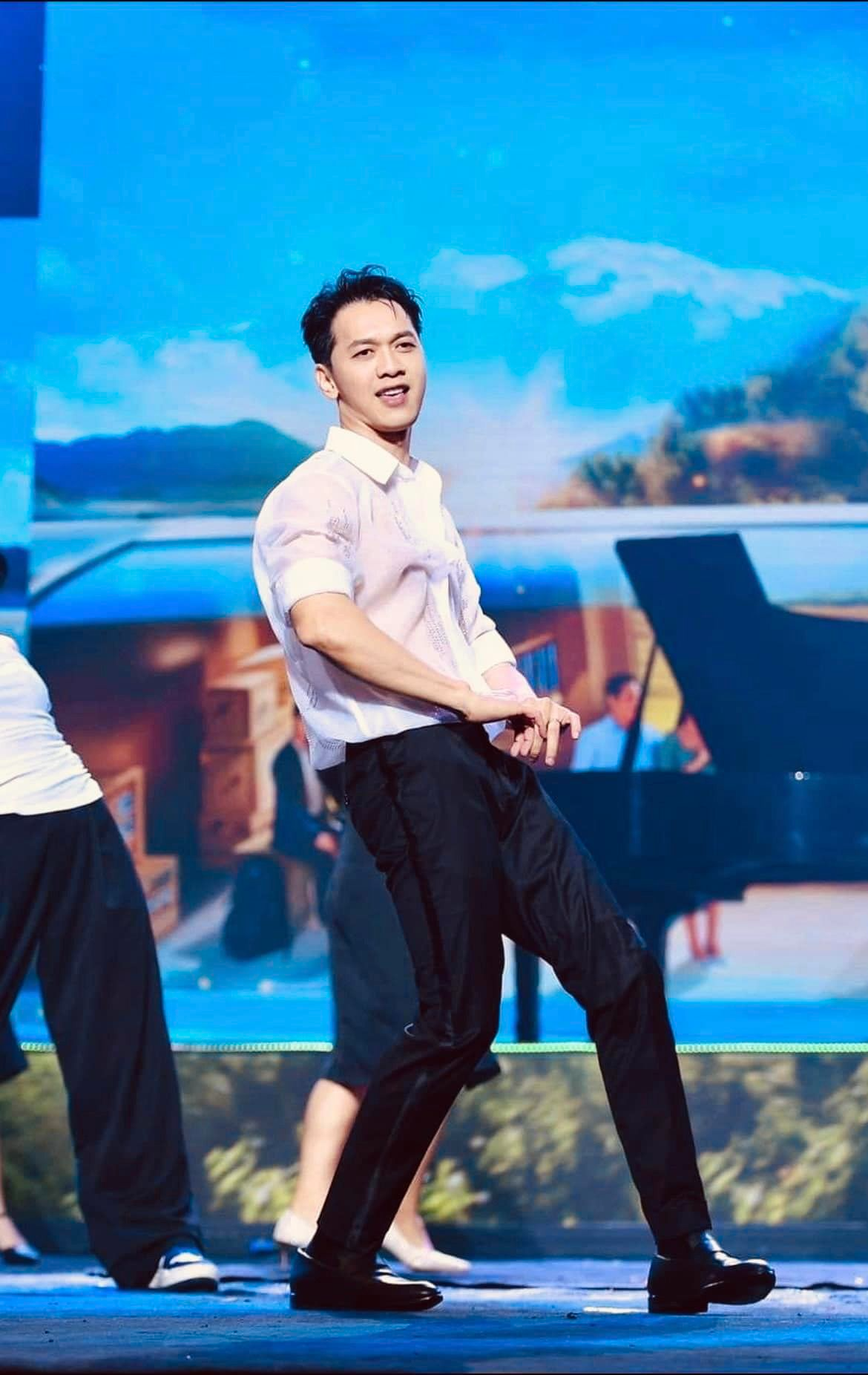 Body không chịu già của Chủ tịch ACB khiến thiếu gia Đỗ Quang Vinh lập tức để lại bình luận- Ảnh 4.