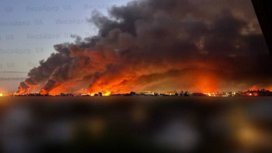 Nga tấn c&ocirc;ng Kiev suốt đ&ecirc;m, ngay sau cuộc điện đ&agrave;m giữa tổng thống Nga - Mỹ- Ảnh 1.