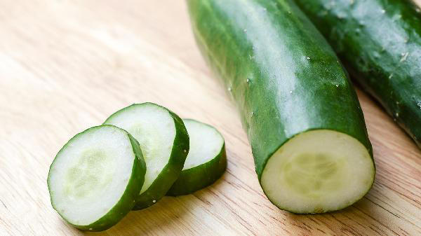 Người thường xuy&ecirc;n ăn dưa chuột, kh&ocirc;ng bao l&acirc;u c&oacute; thể xuất hiện 3 thay đổi- Ảnh 1.