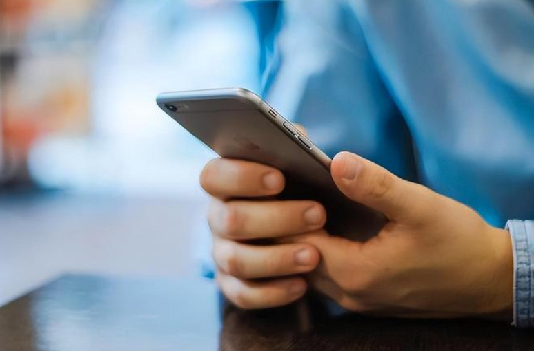 Điện thoại rung đ&ecirc;m, t&agrave;i khoản mất 55 triệu đồng - Ảnh 1.