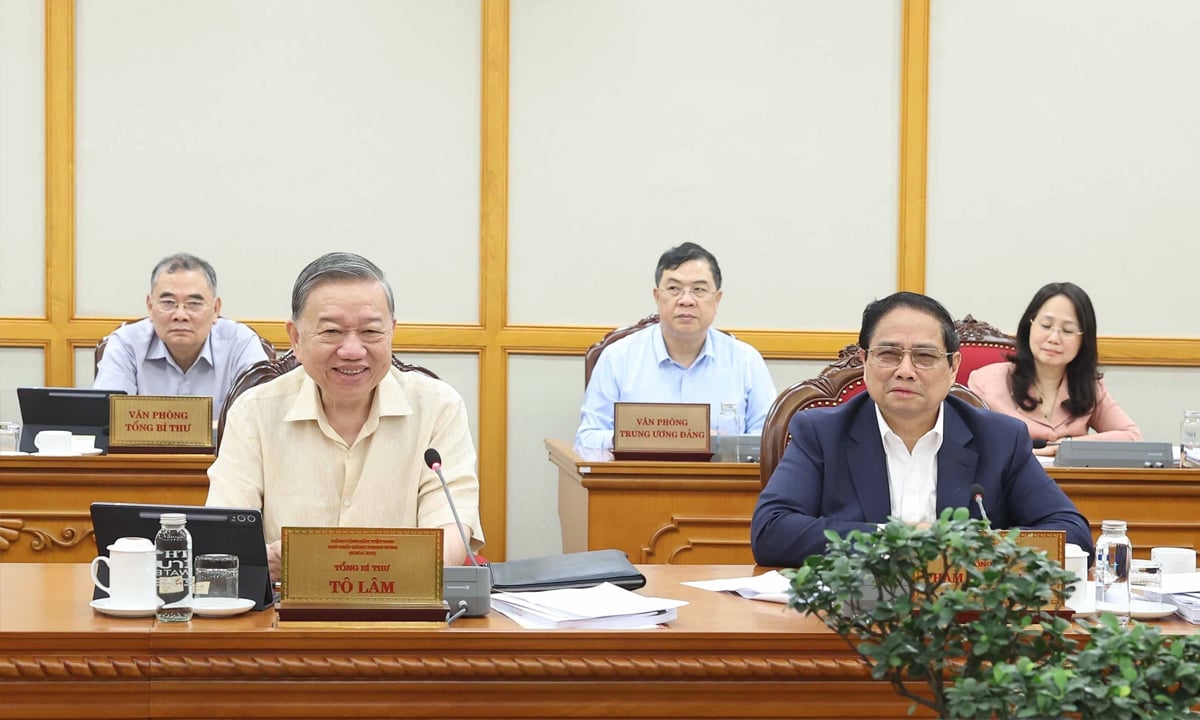 Tổng Bí thư yêu cầu sửa đổi chế độ tiền lương , phụ cấp với cán bộ , công chức - Ảnh 2. Tổng Bí thư yêu cầu sửa đổi chế độ tiền lương , phụ cấp với cán bộ , công chức - Ảnh 2.