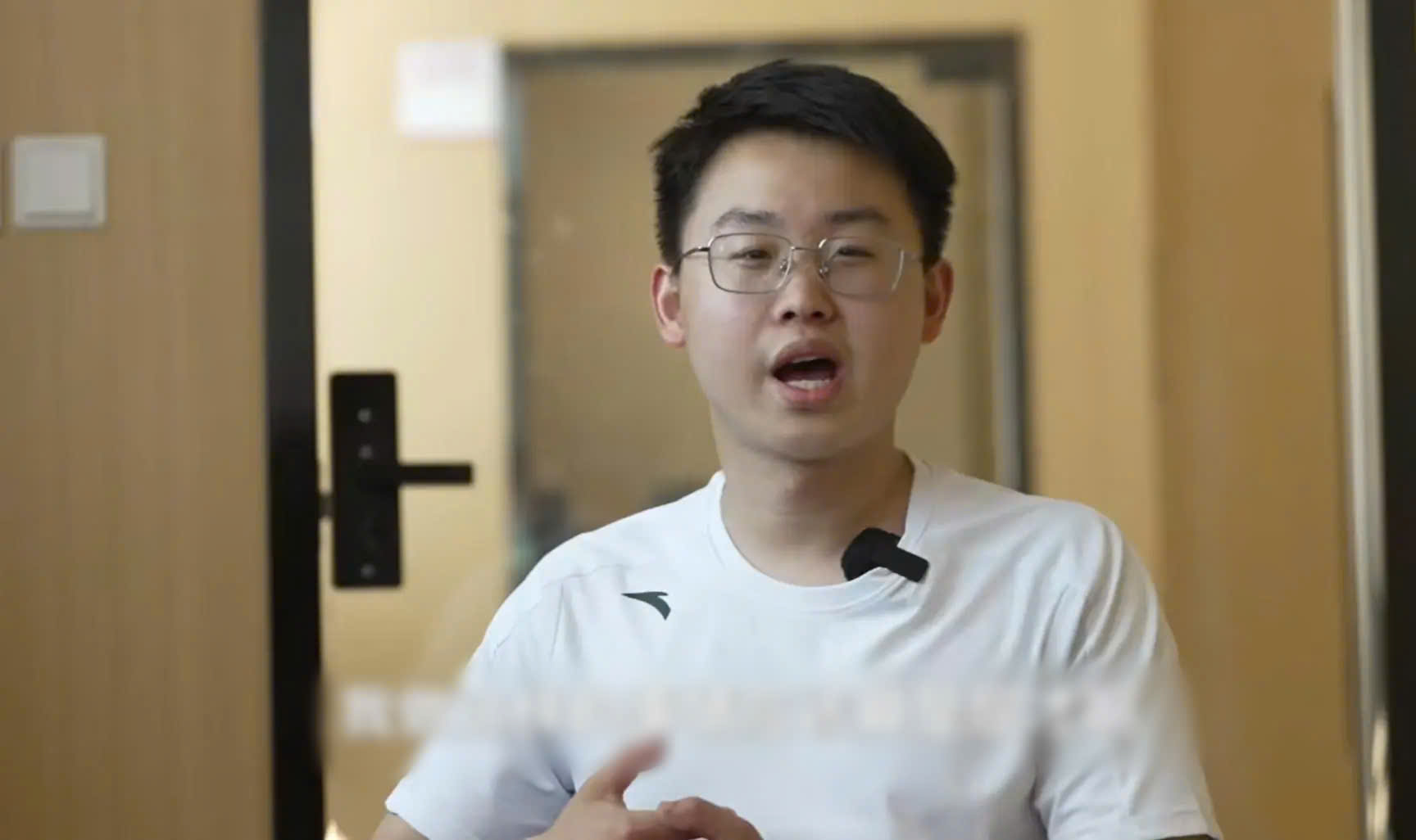 Nam sinh D&aacute;m từ bỏ Đại học Bắc Kinh để theo đuổi đam m&ecirc; của m&igrave;nh - Ảnh 1.