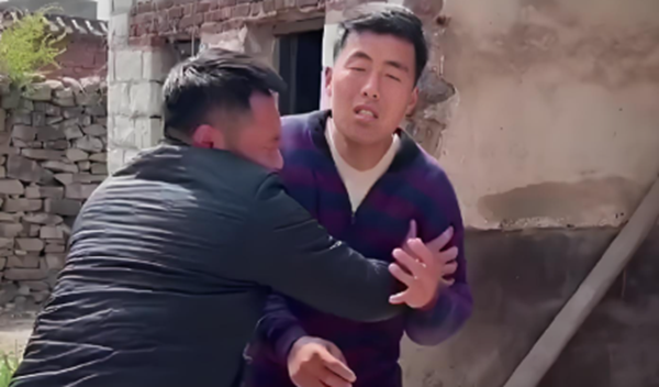 Lái xe hơn 3 tiếng về quê để nghe bố mẹ chia tài sản, không ngờ tôi nhận được toàn những điều gây sốc- Ảnh 1.