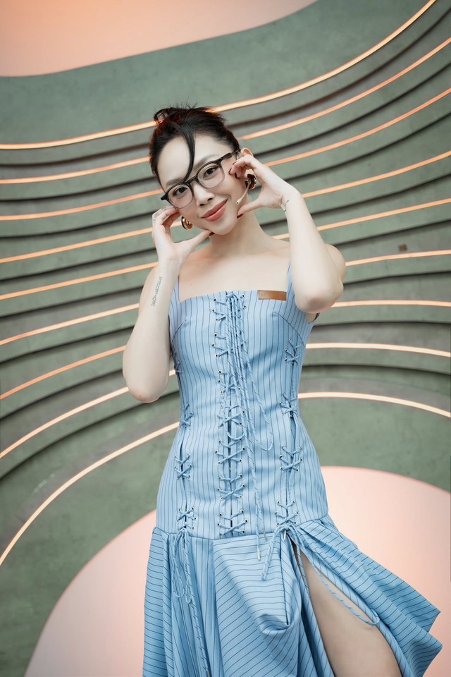 Động thái gây bàn tán của Touliver giữa lúc Tóc Tiên có loạt dấu hiệu bất ổn- Ảnh 5. Động thái gây bàn tán của Touliver giữa lúc Tóc Tiên có loạt dấu hiệu bất ổn- Ảnh 5.